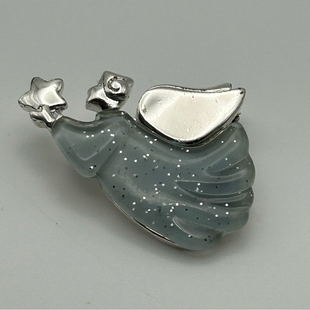 Small Silver Tone Angel Holding Shooting Star with Blue Sparkle Confetti Lucite - Picture 3 of 5
